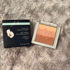 Sue Devitt Destination Eye & Cheek Palette in Beausoleil BNIB